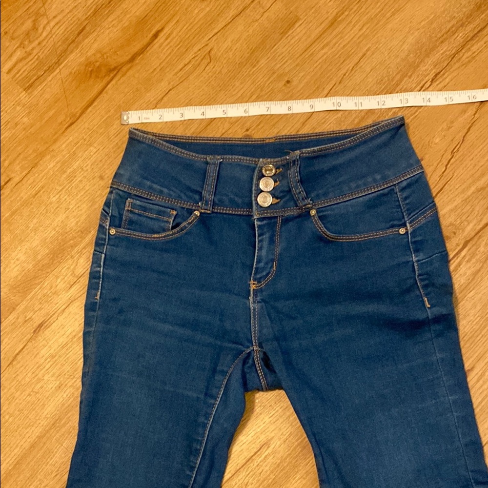 Classic Blue Cropped Ankle Jeans with Rolled Cuffs - Picture 8 of 17